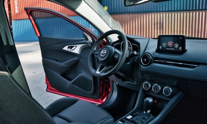 Tổng thể thiết kế nội thất của Mazda CX-3 không thay đổi